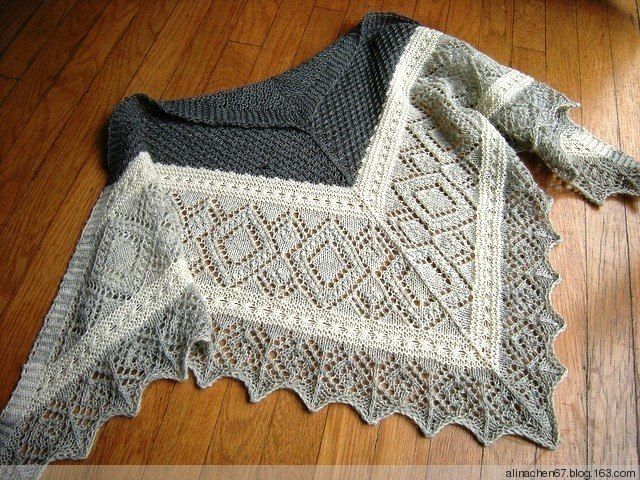 Knitting Triangular Shawl Pattern