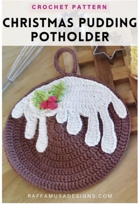 Super Cute Christmas Pudding Potholder