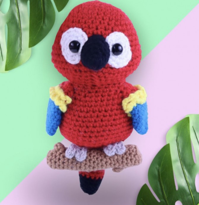 Colorful Parrot Amigurumi