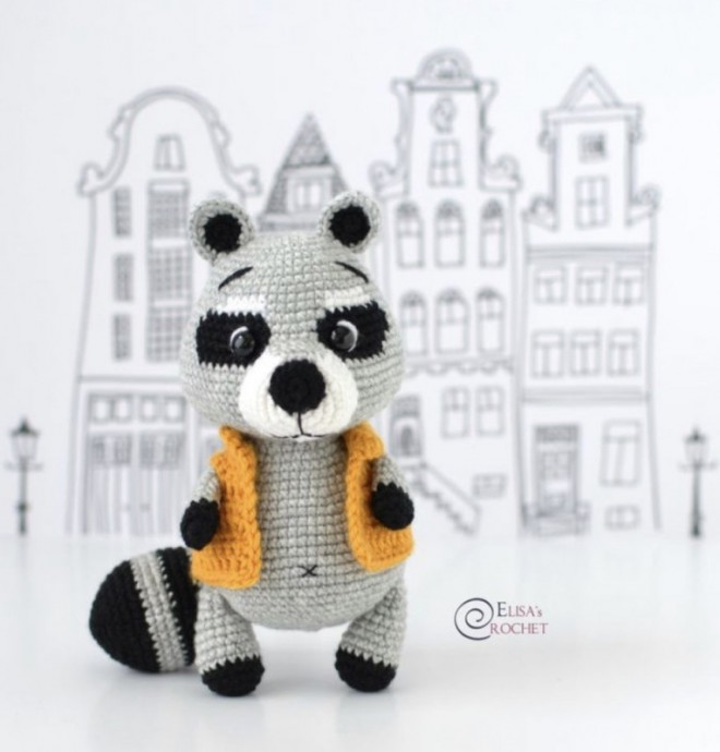 DIY Gigi the Raccoon