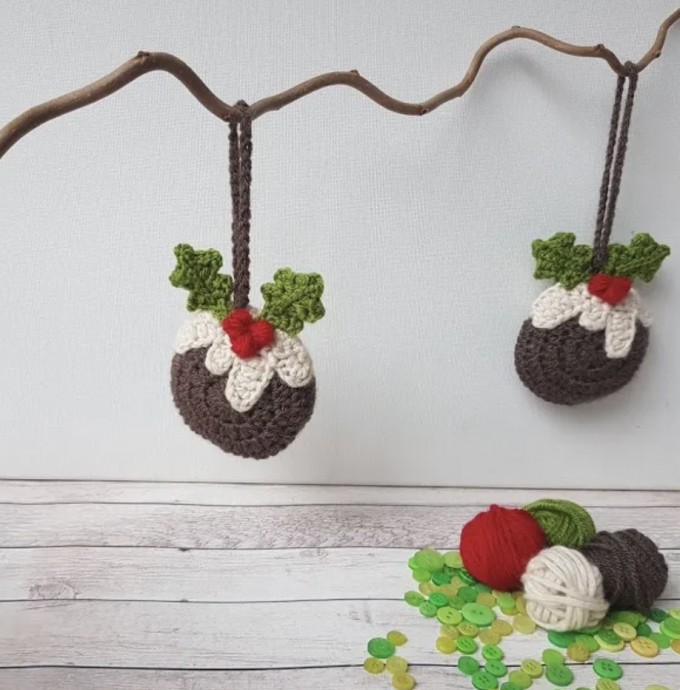 Beautiful Christmas Pudding Tree Decoration