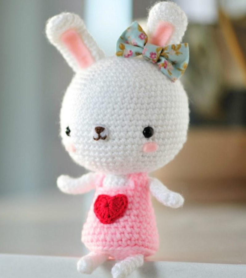 Cute Amigurumi Bunny – FREE CROCHET PATTERN — Craftorator