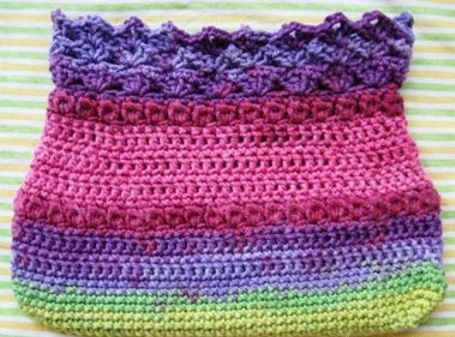 ​Spacious Crochet Beauty Bag