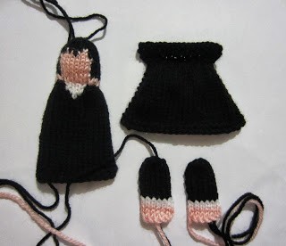 Helping our users. ​Crochet Count Dracula.