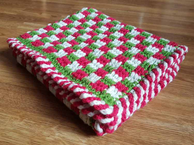 Crochet Candy Cane Blanket – FREE CROCHET PATTERN — Craftorator