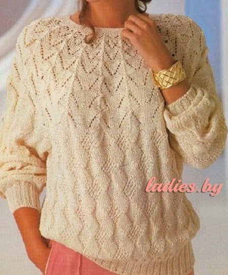 ​Light Sweater with Round Yoke