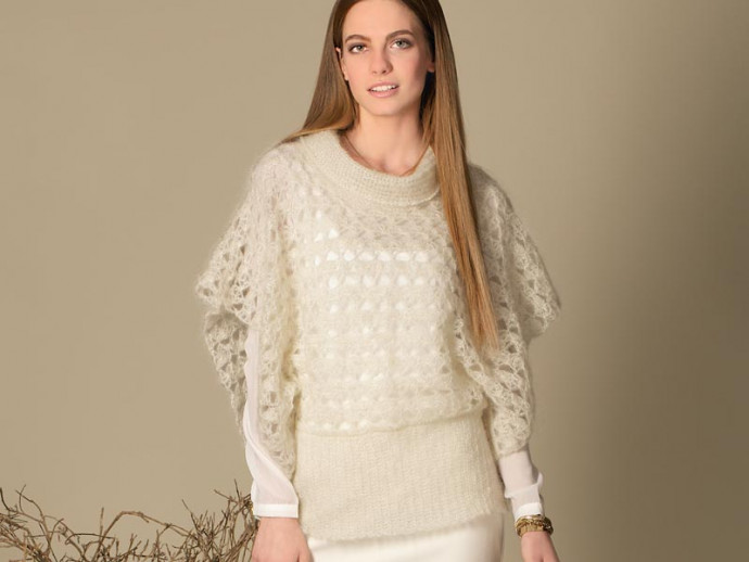 Oversize Cream Pullover