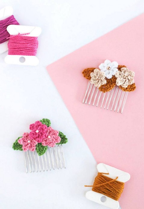 Simple Crochet Flower Hair Combs