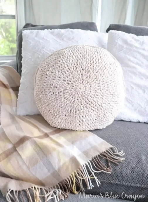 Velvet Circle Pillow