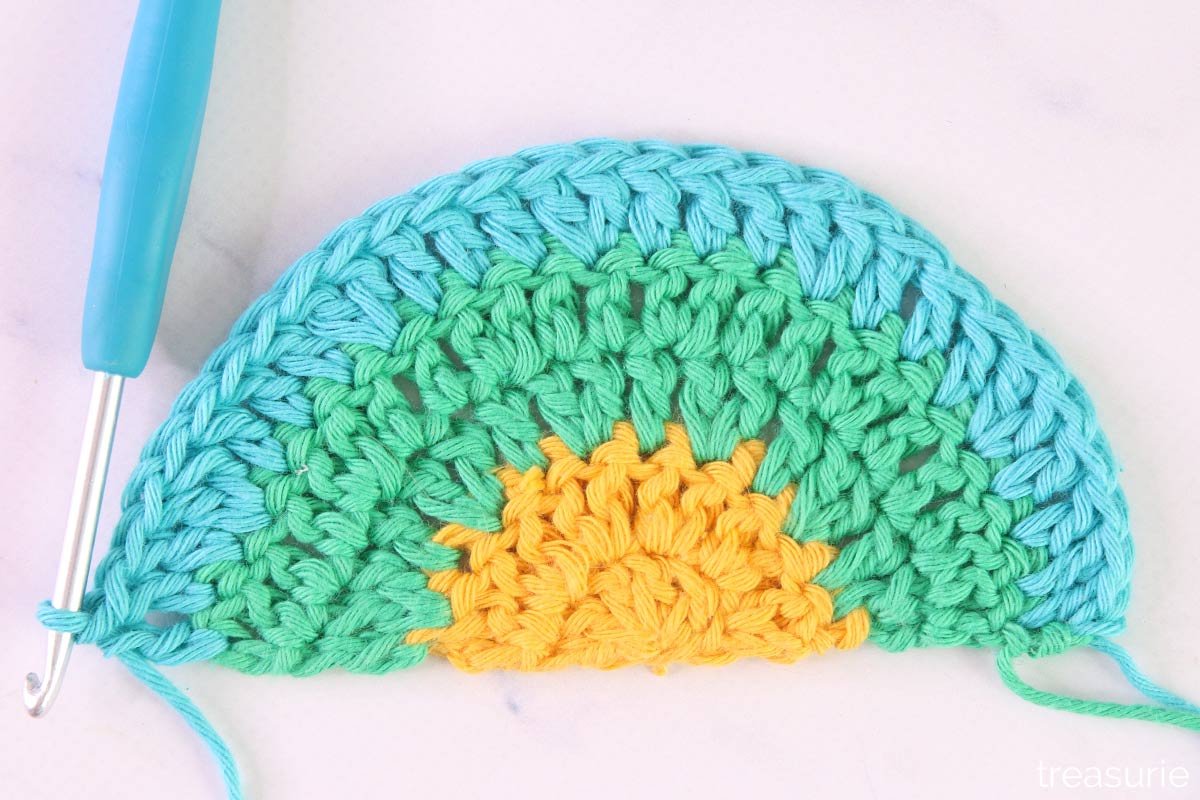 Crafting the Perfect Crochet Half Circle: Complete Guide for Creatives