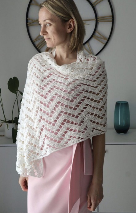 Free Crochet Pattern: Beautiful Verglas Shawl