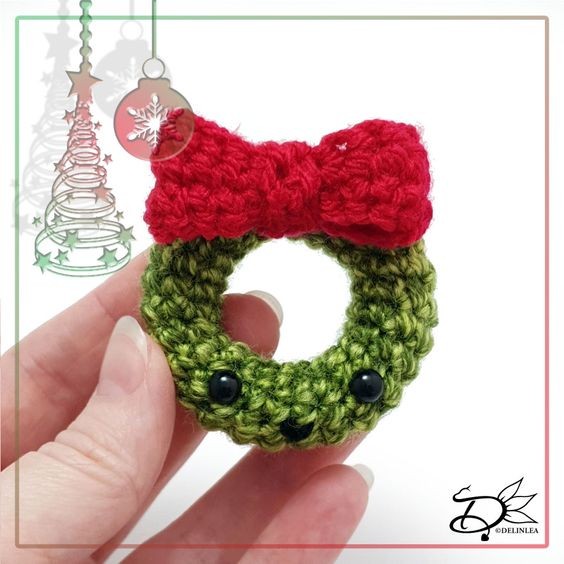 Crochet Christmas Wreath Amigurumi