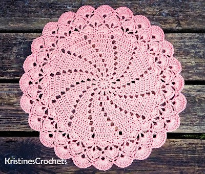 Crochet Shells & Swirls Doily Placemat