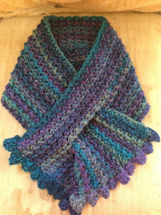 Gorgeous Crochet Keyhole Scarf