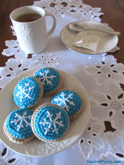 Crochet Frosted Snowflake Sugar Cookie