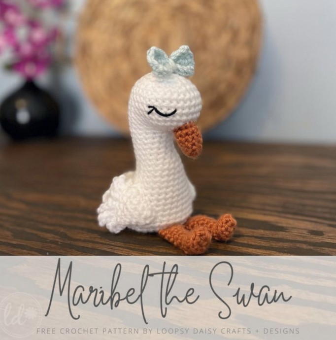 Maribel the Swan - Free Crochet Pattern