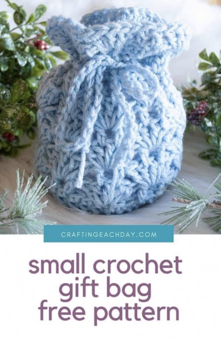 Small Crochet Gift Bag (Free Pattern)