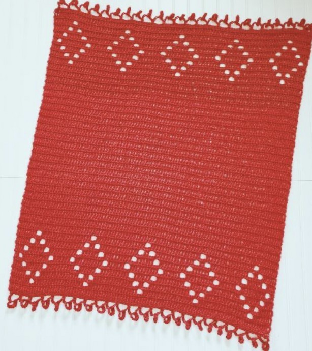 Bella Rosa Filet Crochet Blanket (Free Pattern)