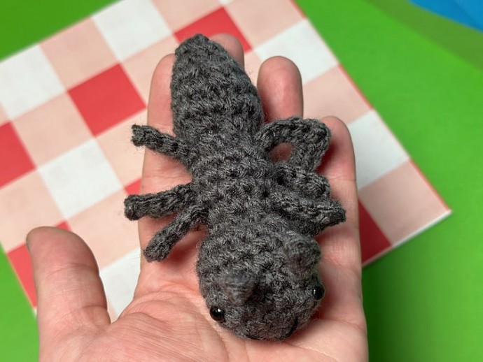 Crochet an Adorable Ant