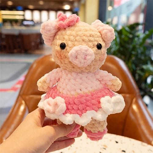 Crochet Summer Piggy Amigurumi