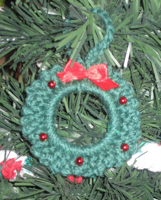 Crochet Christmas Wreath