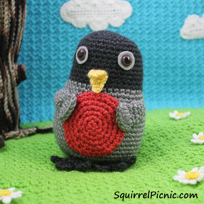 Crochet Roly-Poly Rosa Robin