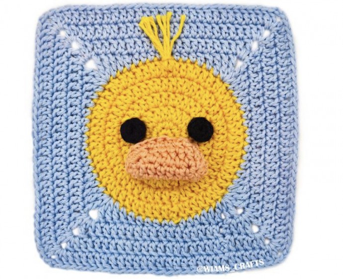 Free Crochet Pattern: Duckling Granny Square