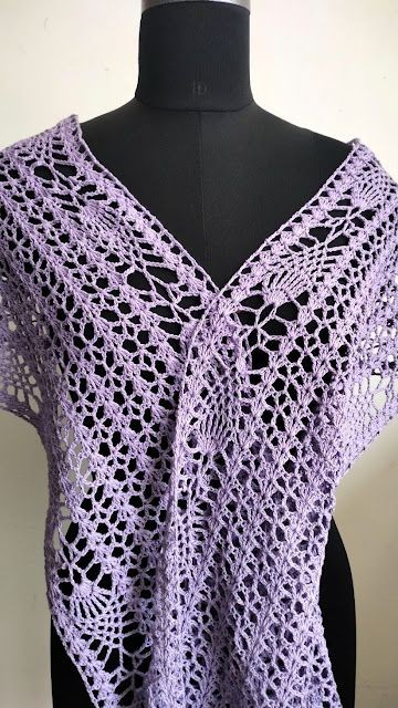 Crochet Lace Summer Wrap with Pineapple Border