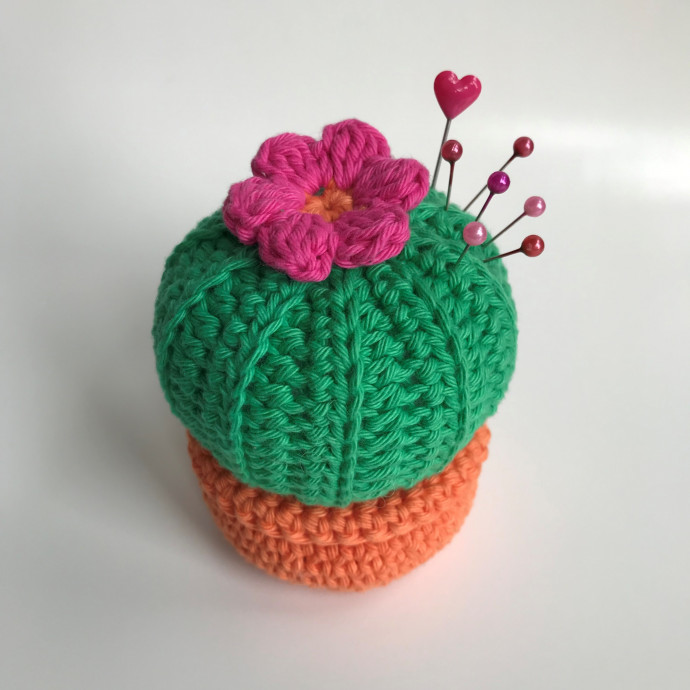 Crochet Cactus Pincushion