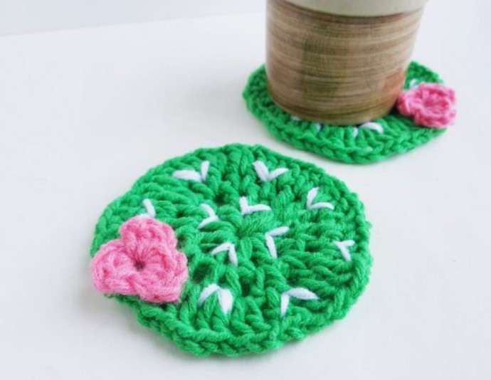 Crochet Cactus Plant Lady Coasters (Free Pattern)