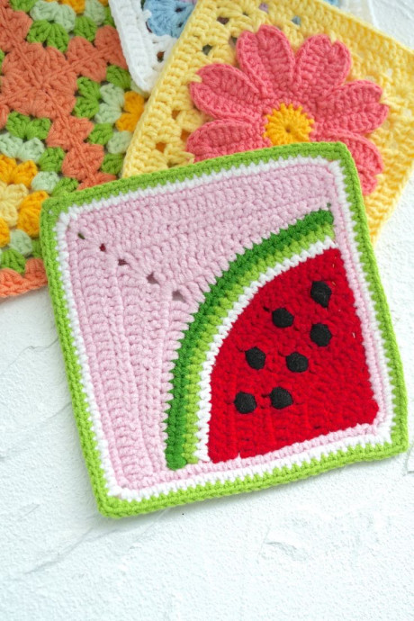 Crochet Watermelon Granny Square