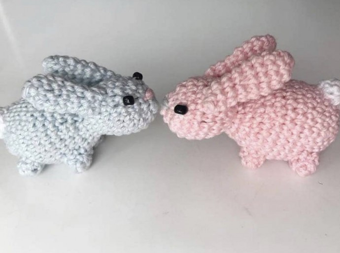 Tiny Bunny Amigurumi