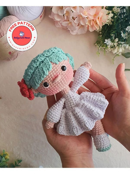 Crochet Doll Dahlia Amigurumi