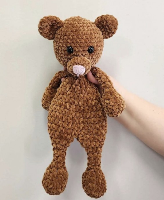 Free Crochet Pattern: Meet Bernard a Bear Snuggler