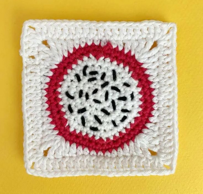 Crochet Dragon Fruit Granny Square