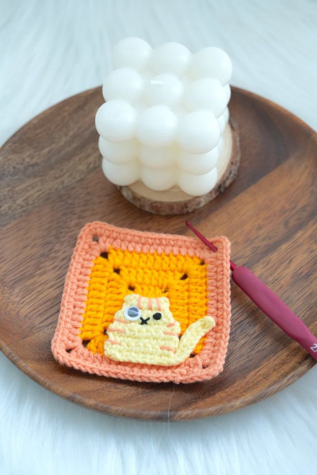 Crochet Cat Granny Square