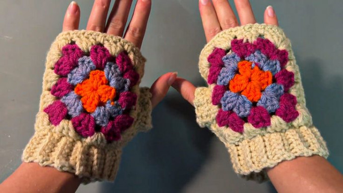 Crochet Granny Square Gloves