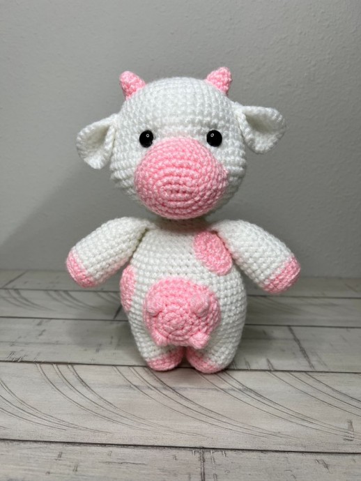 Crochet Cuddly Cow