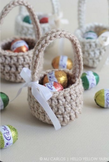 Free Crochet Pattern: Mini Easter Eggs Basket