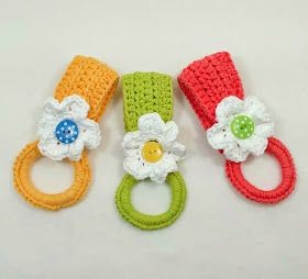 Crochet Daisy Towel Holder