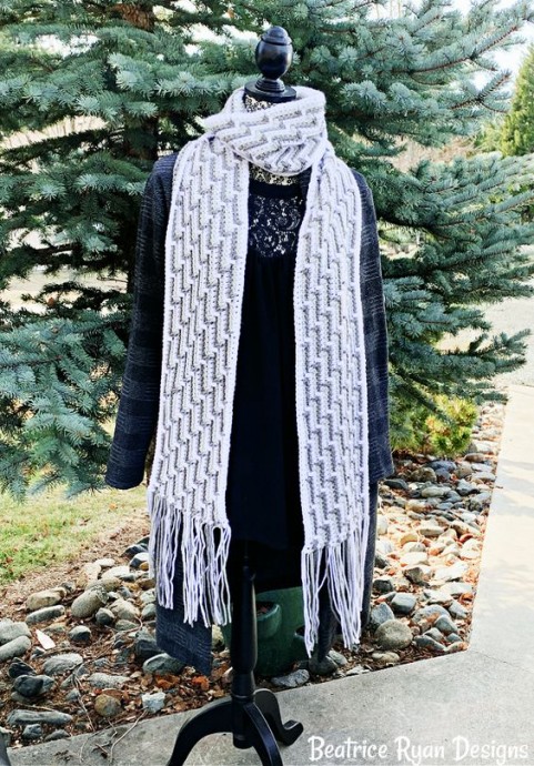 Crochet Snow Peak Scarf