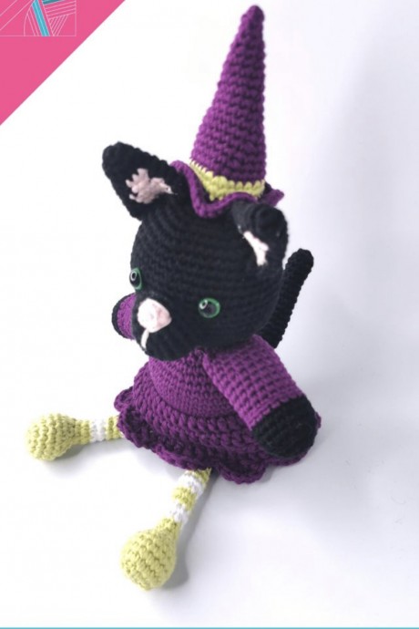 Free Crochet Pattern: Bianca the Black Cat Amigurumi