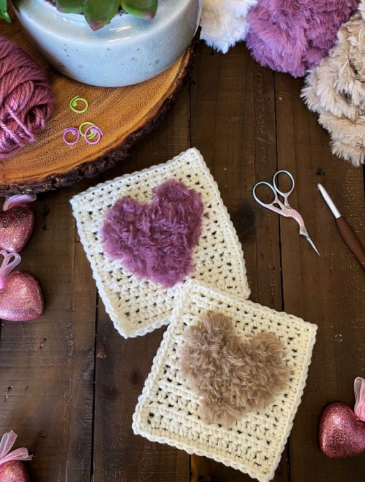 Crochet Heart Square (Free Pattern)