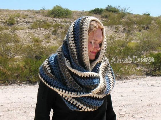 Crochet Women's Cowl Scarf