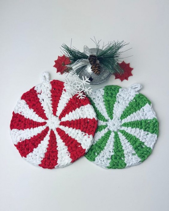 Crochet the Cutest Peppermint Hot Pad!