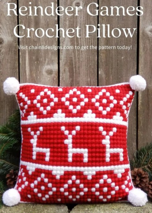 Crochet Reindeer Games Pillow (Free Pattern)