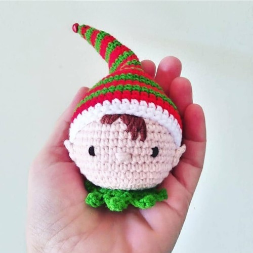 Crochet Christmas Elf Ornament Amigurumi