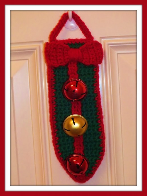 Crochet Hanging Sleigh Bells