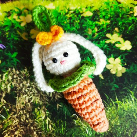 Crochet Keychain Carrot with Bunny