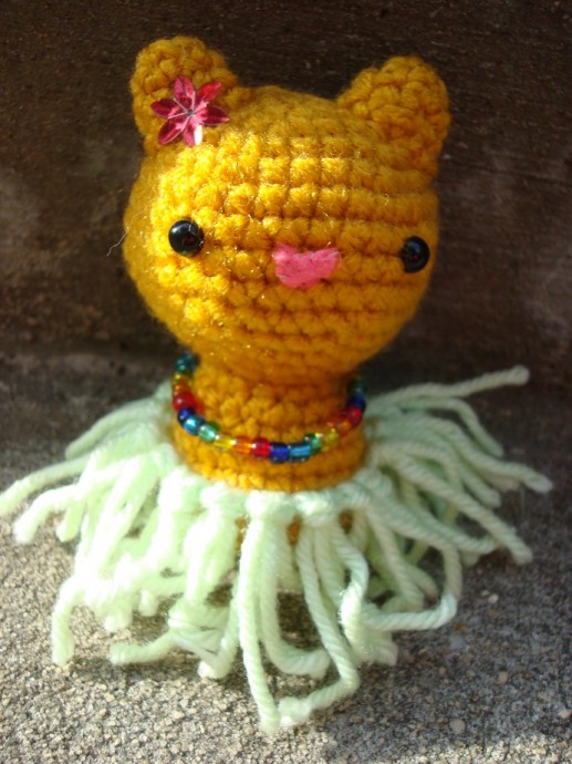 Crochet Hula House Cat